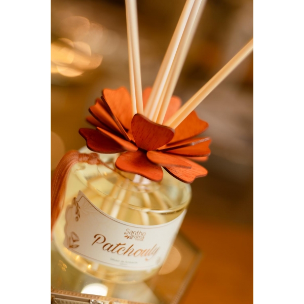 Difusor de Aromas com Varetas Patchouly Acabamento Flor 250ml